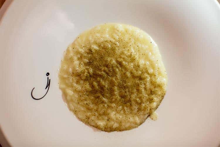 Risolio, mela annurca e polvere di capperi di Pantelleria (2007) - La cucina di Ilario Vinciguerra, dall'inizio 
Una serata con i suoi piatti più storici