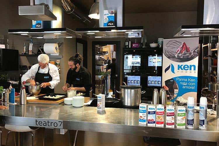 La panna professionale Ken presente a un cooking show di Danilo Angè