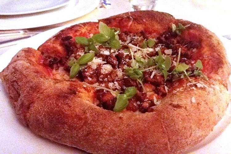Pizza senza lieviti aggiunti Parmigiana - La pizza di Renato Bosco e Dom Pérignon 
Una serata di eccellenze da Vittorio