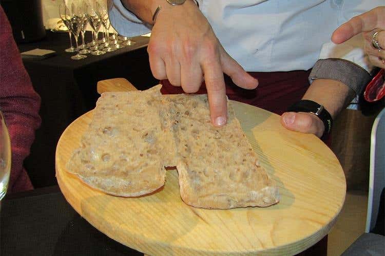 La pizza fritta di Enzo Coccia 
Eleganza grazie a prodotti di alta qualità