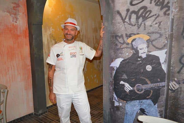 (La pizza Vesi nel centro di Caserta )