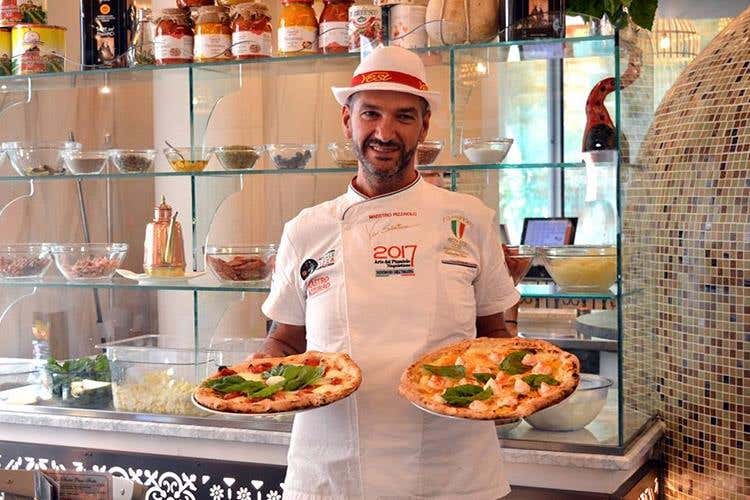 (La pizza Vesi nel centro di Caserta )