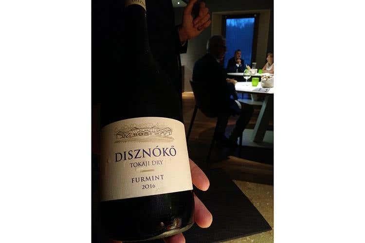 (La stella di Aqua Crua 
oscilla tra gusto e provocazione)