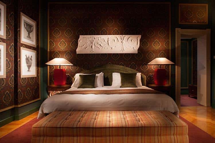 Gabriele D'Annunzio junior suite - La storia rivive al Grand Hotel Gardone 
Da albergo a patrimonio culturale