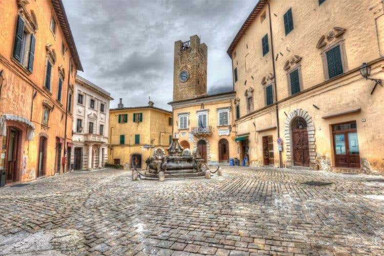 La Vallesina, un paradiso nel Marchigiano 
tra borghi storici e ristoranti tipici