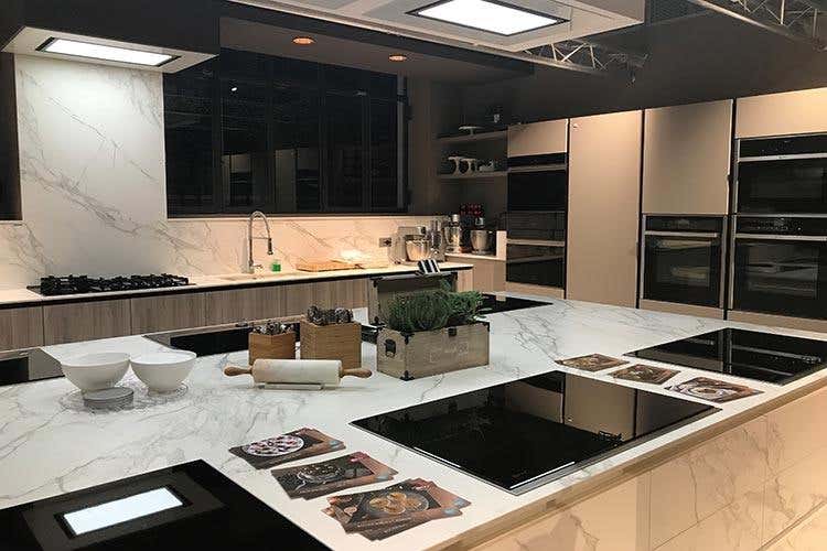 (Le cucine Neff compiono 140 anni 
I driver? Innovazione e tecnologia)