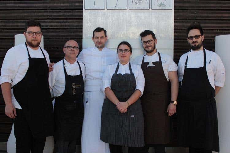 (Le Lampare al Fortino 
Piatti pugliesi in uno scenario incantevole)