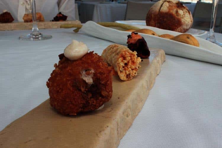 (Le Lampare al Fortino 
Piatti pugliesi in uno scenario incantevole)