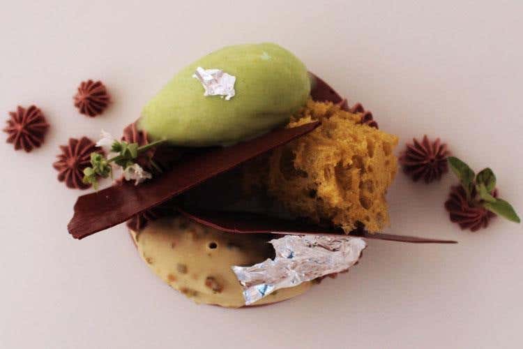 (Le Lampare al Fortino 
Piatti pugliesi in uno scenario incantevole)