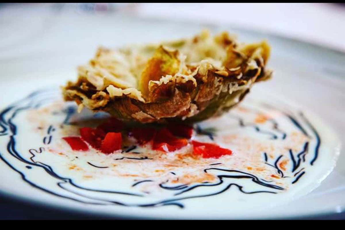 Uno di piatti a menu