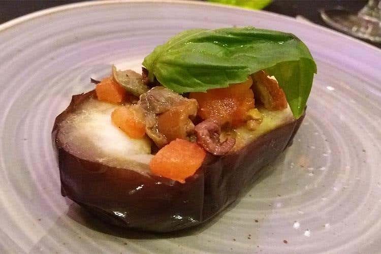 Melanzana fondente e profumi del Mediterraneo