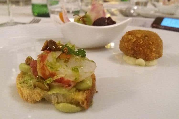 Giardino d'inverno Astice con avocado e pompelmo Sfera di burro alle erbe, spinaci e lumaca (Luca Gagliardi e Giuseppe Tentori