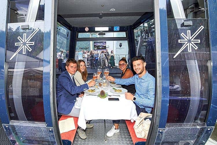 (Madonna di Campiglio fa centro 
Un successo la cena in cabinovia)
