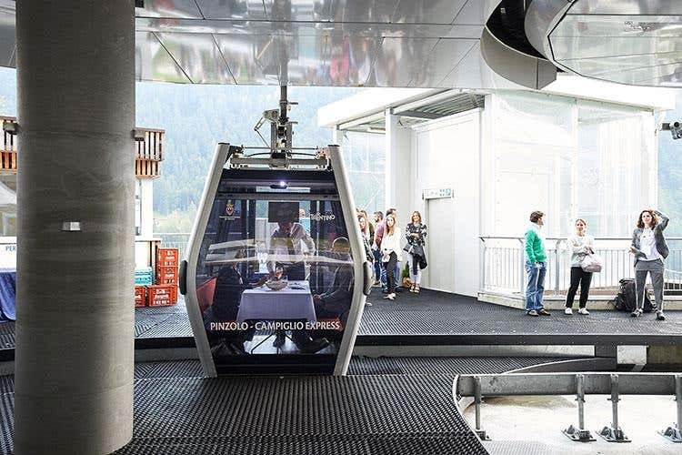 (Madonna di Campiglio fa centro 
Un successo la cena in cabinovia)