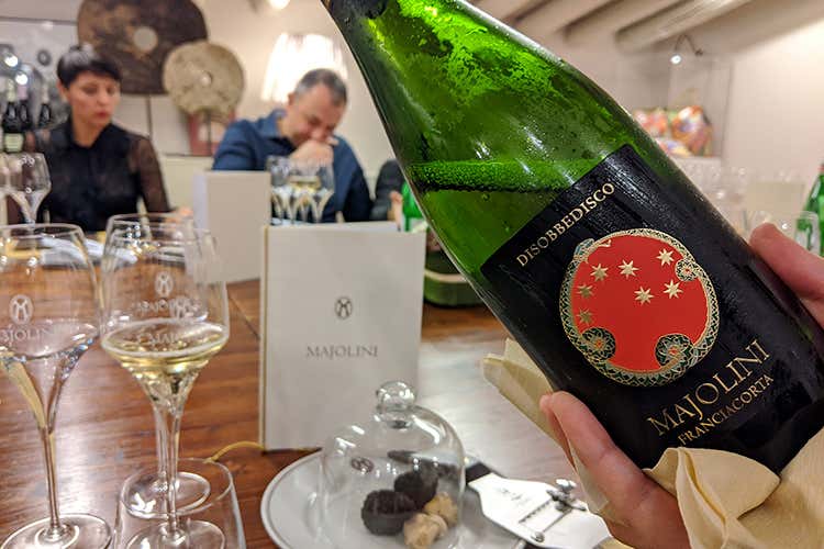 Franciacorta Majolini Extra Brut Disobbedisco (Majolini, i Franciacorta abbinati 
Una serata dedicata al tartufo)