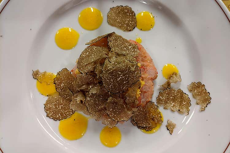 Tartare di gambero rosso, foie gras marinato e tartufo nero (Majolini, i Franciacorta abbinati 
Una serata dedicata al tartufo)