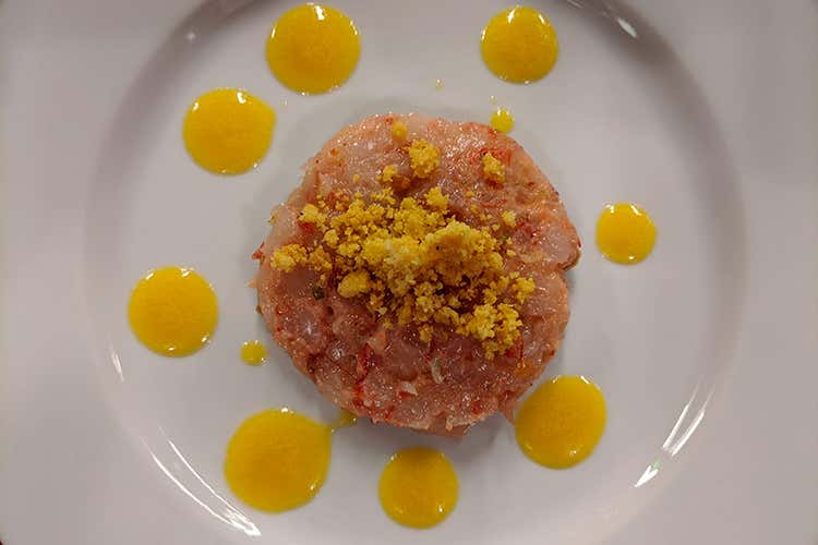 Tartare di gambero rosso, foie gras marinato e tartufo nero (Majolini, i Franciacorta abbinati 
Una serata dedicata al tartufo)