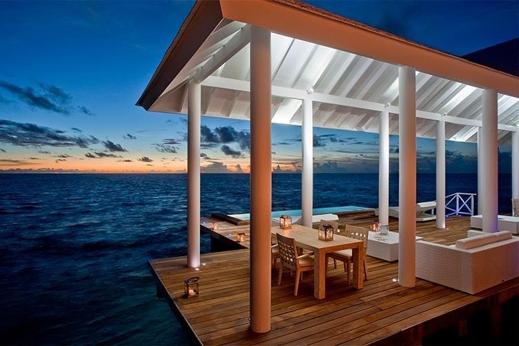 (Maldive su misura 
Il lusso di una vacanza personalizzata)