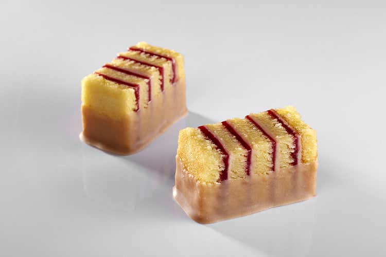 Luca Cantarin (La mandorla nei dolci di oggi 
al 28° Simposio Tecnico AMPI)