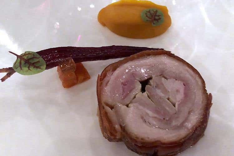 Il maialino, zucca, bergamotto, carotine e salsa al caffè