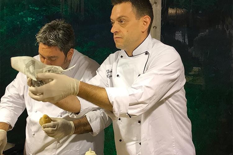 Nicola e Davide Trentin - Marco Sacco lancia Gente di Lago 
«L'acqua dolce, uno stile di vita in cucina»
