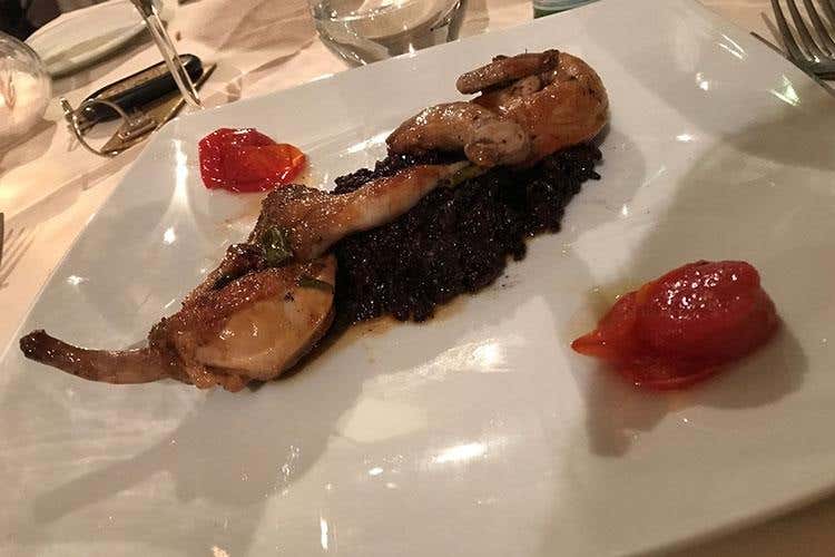 Quaglia disossata al miele con riso nero - Mario e Francesco, cuochi e fratelli 
Largo ai giovani Mele a Borgo Vescine