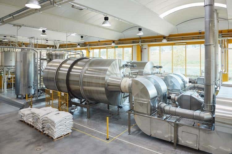 (Mastri Birrai Umbri a Guardo Cattaneo 
Nuovo birrificio restaurato e con malteria)