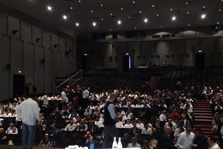 La sala all'apertura di Meet in Marche (Meet in Cucina valorizza le Marche
Viaggi formativi a partire dal territorio)