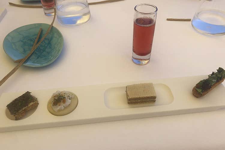 (Meno piatti, ma qualità intatta 
La ripartenza sprint di Uliassi)