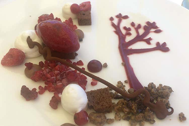 (Meno piatti, ma qualità intatta 
La ripartenza sprint di Uliassi)