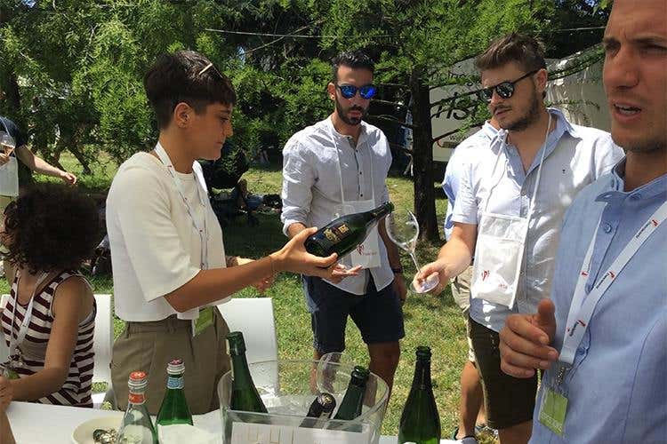Metodo Franciacorta e cucina d'autore Abbinamenti da festival con 54 produttori