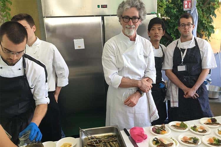 Metodo Franciacorta e cucina d'autore Abbinamenti da festival con 54 produttori