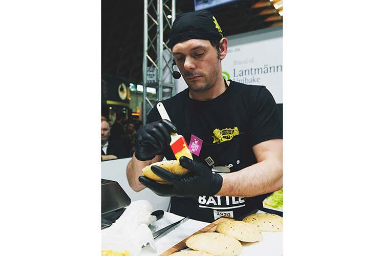 (Il miglior burger gourmet italiano 
è del bresciano Marino Gurizzan)