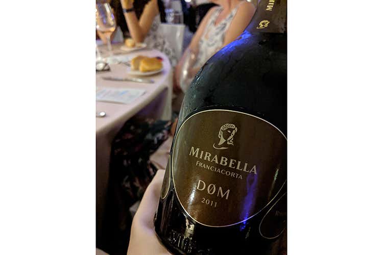 Franciacorta DØM Riserva 2011 (Mirabella, 40 anni in Franciacorta 
Per il brindisi il nuovo DØM Rosé)