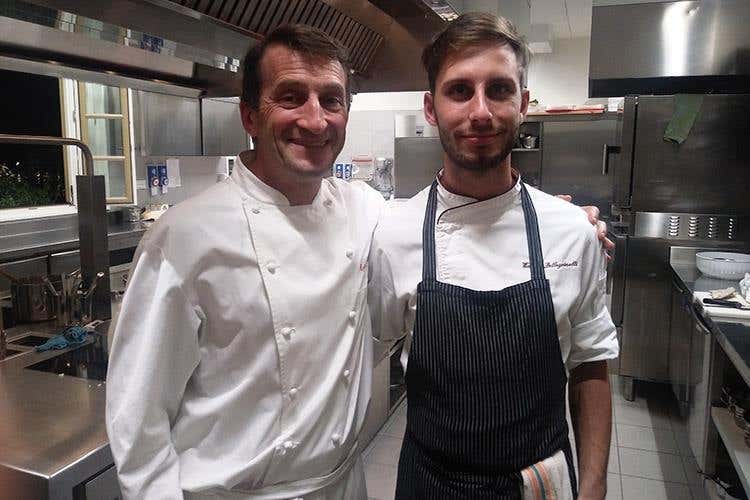 Ezio Gritti e il suo secondo Walter Pellegrinelli (Moda e cucina in terrazza a Bergamo