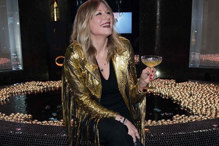 Natasha Stefanenko (Moët&Chandon festeggia Impérial 
Champagne icona di gusto e esclusività)