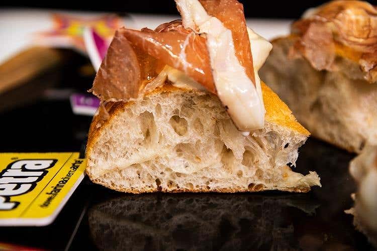 (Molino Quaglia tra sicurezza e formazione 
In autunno apre l'università della farina)