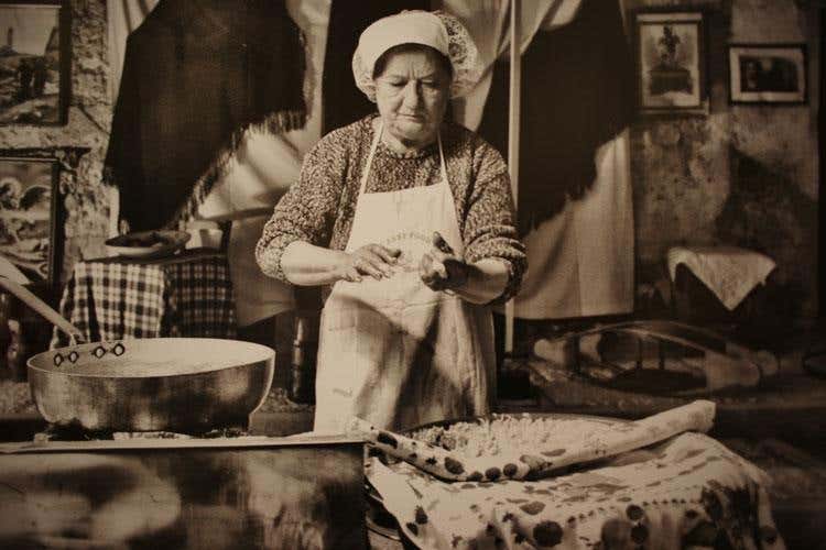 (Mostra sul cibo e le foto del concorso 
Il Premio IaT lascia il segno alla Carrara)