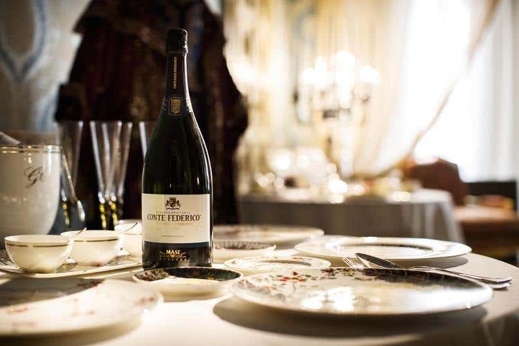 (Mostra sul lusso a Milano 
Presente l'Amarone Masi Agricola)