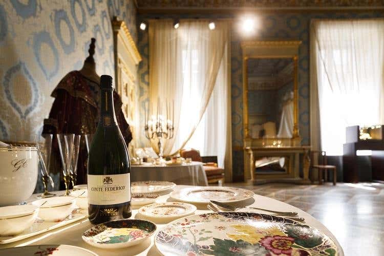 (Mostra sul lusso a Milano 
Presente l'Amarone Masi Agricola)