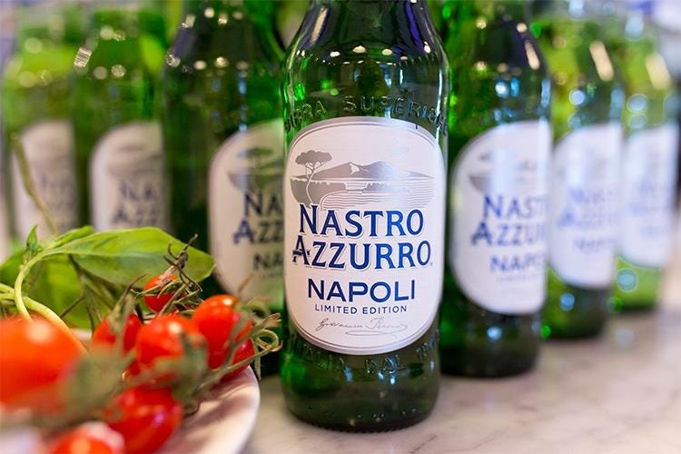 Nastro Azzurro Napoli limited edition 
600mila bottiglie dedicate alla città