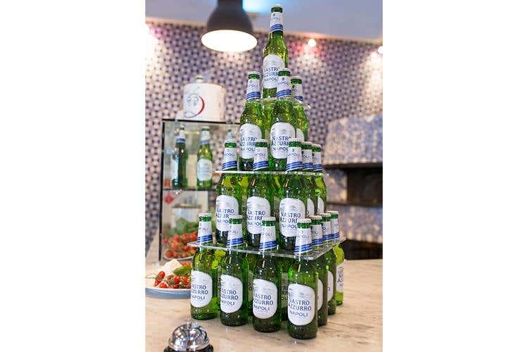 Nastro Azzurro Napoli limited edition 
600mila bottiglie dedicate alla città