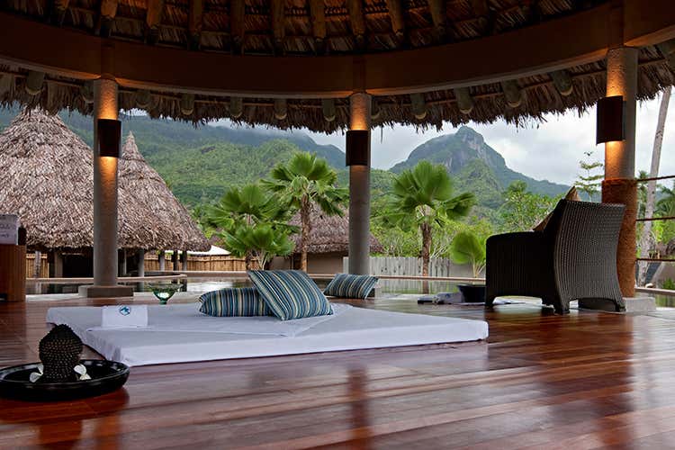 (Nel regno del coco de mer 
e delle tartarughe marine)