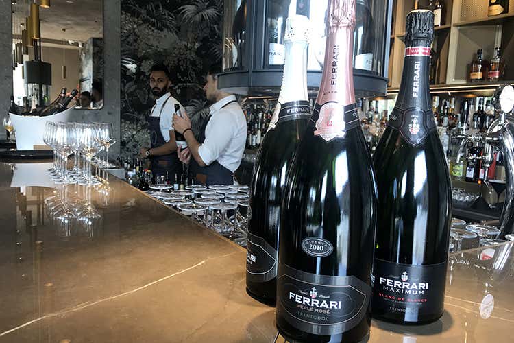 (Il numero 10 a Milano
Simbolo per la ristorazione)