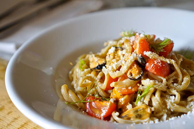 (Nuovo look per Osteria La Quercia 
ma l'accoglienza è quella di sempre)