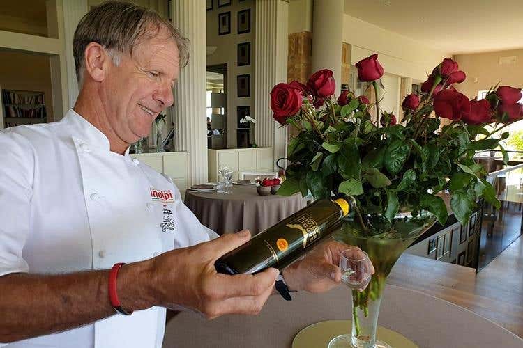 Maurilio Garola (Olio Riviera Ligure Dop 
A tavola con le tipicità delle Langhe)