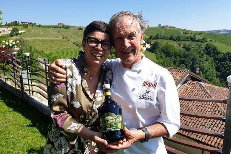 (Olio Riviera Ligure Dop 
A tavola con le tipicità delle Langhe)