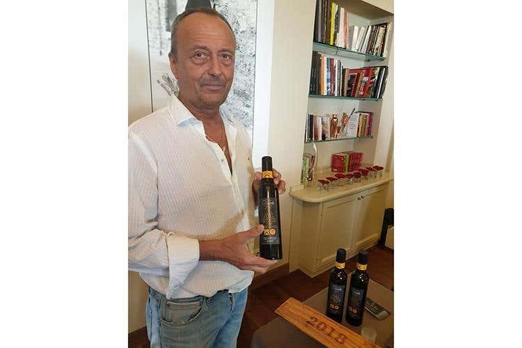 (Olio Riviera Ligure Dop 
A tavola con le tipicità delle Langhe)