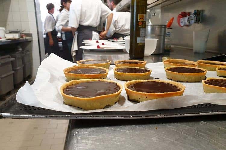 (Olio Riviera Ligure Dop 
A tavola con le tipicità delle Langhe)