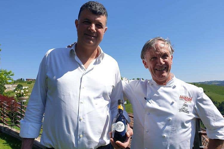 (Olio Riviera Ligure Dop 
A tavola con le tipicità delle Langhe)